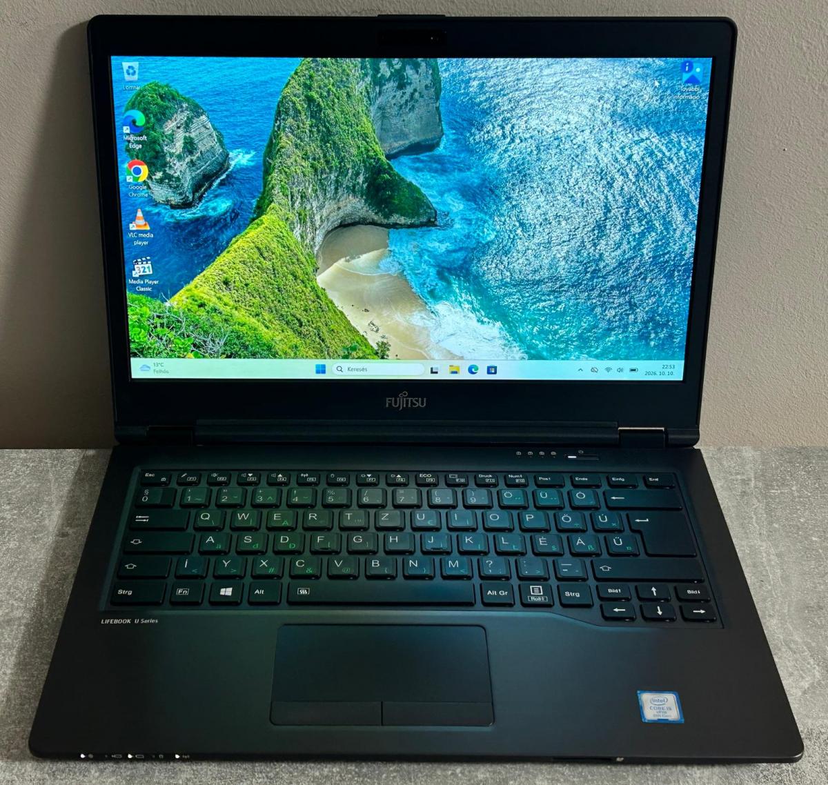 Fujitsu LIFEBOOK U749